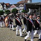 1585