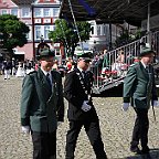 1617