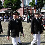 1737