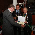 052