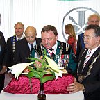 100 7476