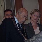 100 7649