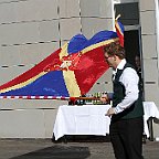 653